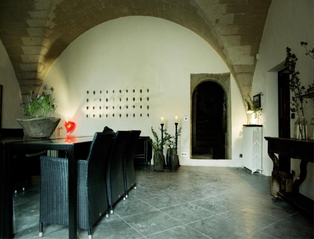 Monte Arena Bed and Breakfast Montaren-et-Saint-Médiers Eksteriør billede